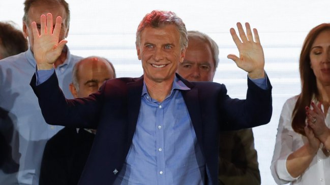 Macri felicitó a Fernández por triunfo y lo emplazó a una transición ordenada
