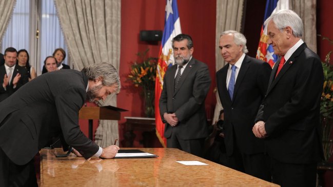 Piñera renueva su gabinete para enfrentar la crisis social