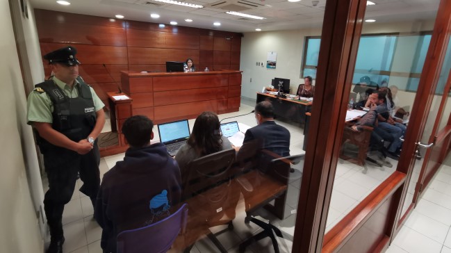 Formalizan a sujeto en Arica por presunto acopio de elementos para fabricar bombas molotov