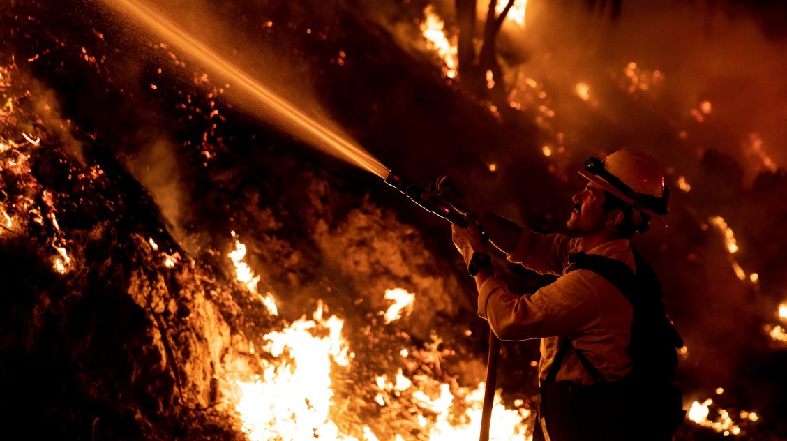 Nuevo incendio amenaza el sur de California: Ya hay ocho fuegos activos
