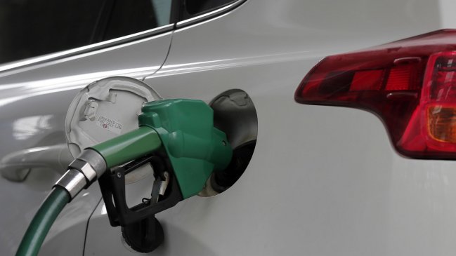 Por tercera semana consecutiva no subirá el precio de los combustibles