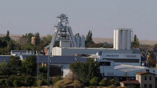 Rescatan a trabajadores atrapados tras explosión en mina de Alemania