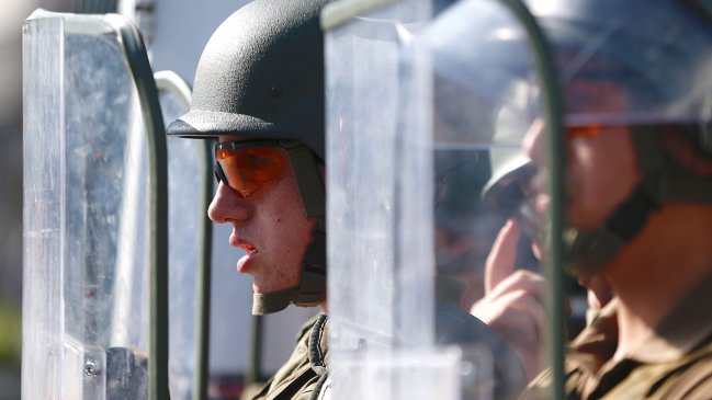 Acogen amparo contra Carabineros por detención de dos menores durante las protestas