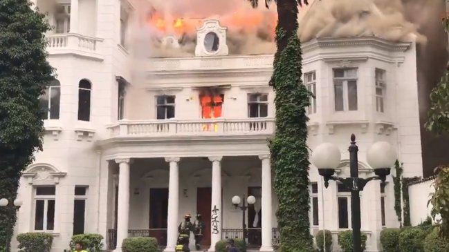 Incendio en universidad en Vicuña Mackenna fue intencional