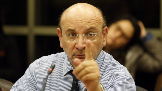 Diputado Castro: Al Presidente no le pedimos que salga del Gobierno sino que cambie su programa