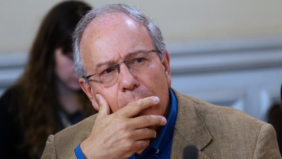 Hirsch: El propio Gobierno no sabe lo que es un congreso constituyente