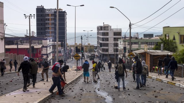 El sentir de la calle en Antofagasta: Apoyan las marchas pero critican vandalismo - Cooperativa.cl