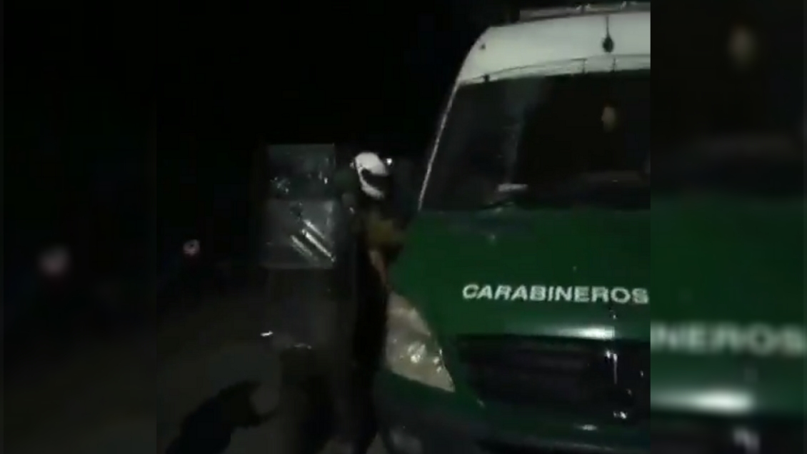 Detención de niños: Carabineros dice que participaron en desórdenes; familias lo desmienten