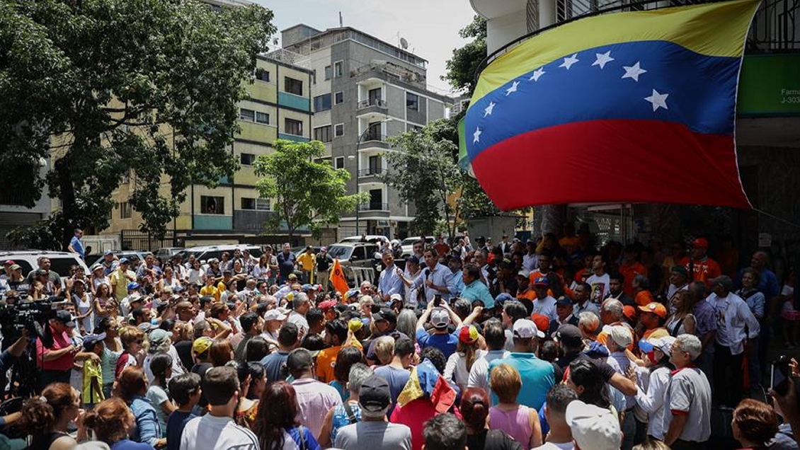 Venezuela vive jornada de manifestaciones a favor y contra Maduro