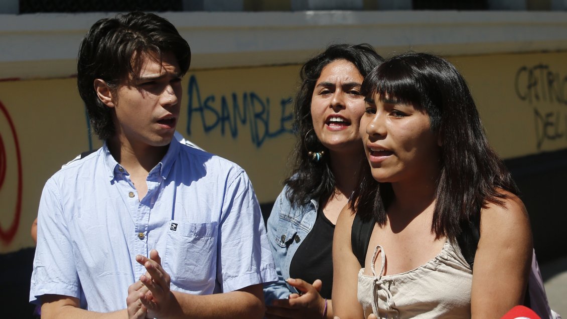 Organizaciones estudiantiles rechazaron acuerdo constitucional: Hay que seguir movilizados