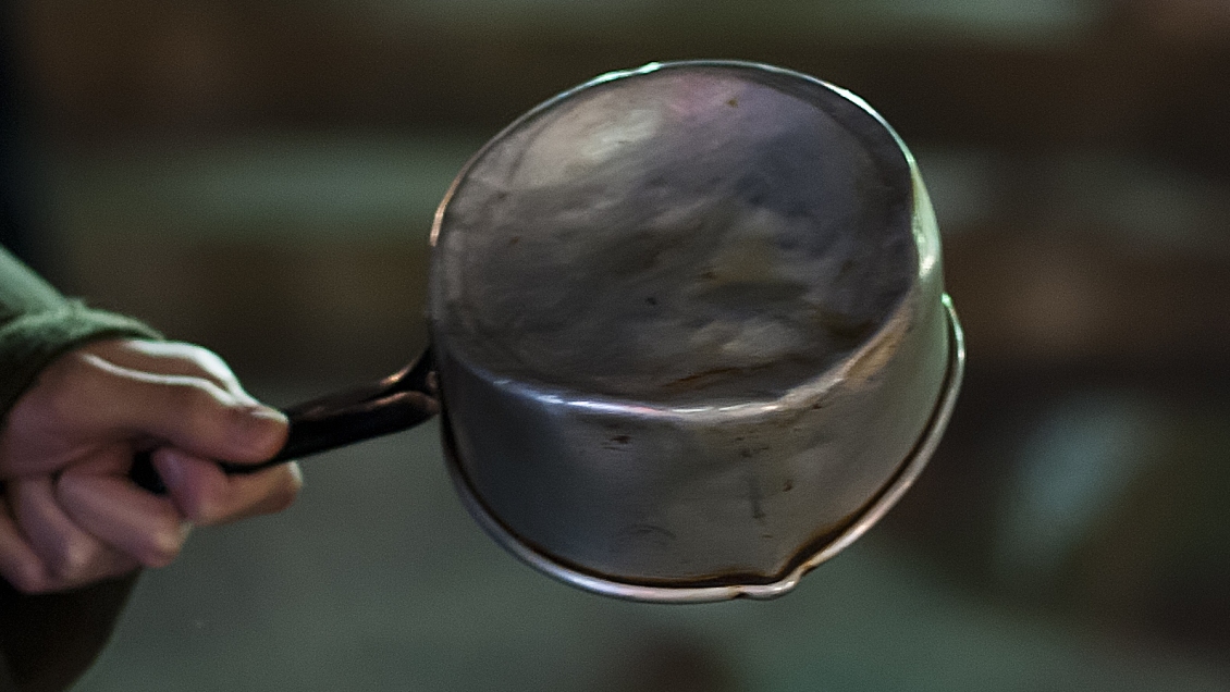 Subteniente de Carabineros perdió parte de su dentadura al ser golpeado con una olla