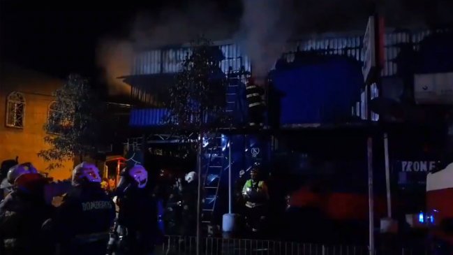 Incendio en Pedro Aguirre Cerda deja tres muertos, entre ellos un bebé