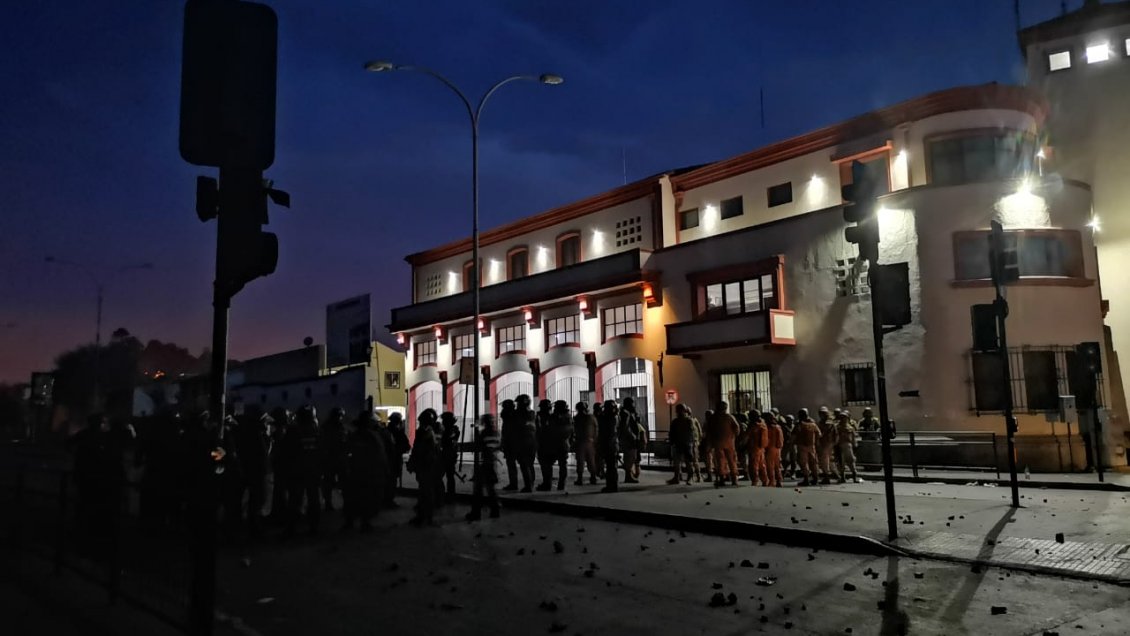 Abogada que presentó recurso contra toques de queda: Fue para resguardar nuestra democracia