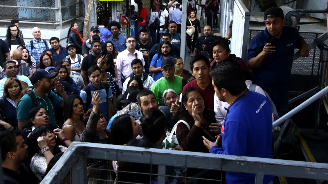 Paro ANEF: Registro Civil descarta problemas, pero funcionarios denuncian presiones