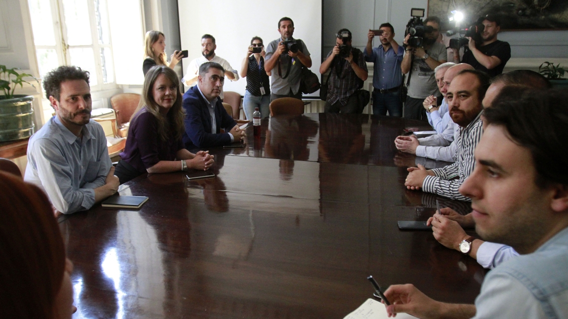 Demandas de la oposición trabaron primera sesión para definir el acuerdo constitucional