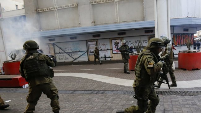 Primer saqueo a un supermercado en Temuco dejó 22 personas detenidas