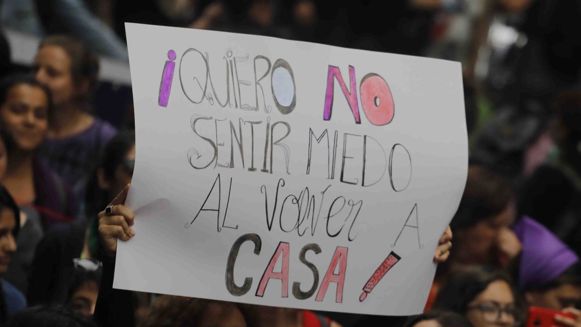 Encuesta: El 56% de las mujeres se sienten expuestas a agresiones en el espacio público