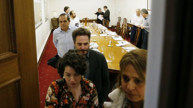 Cuota para pueblos originarios traba diálogo por proceso constituyente