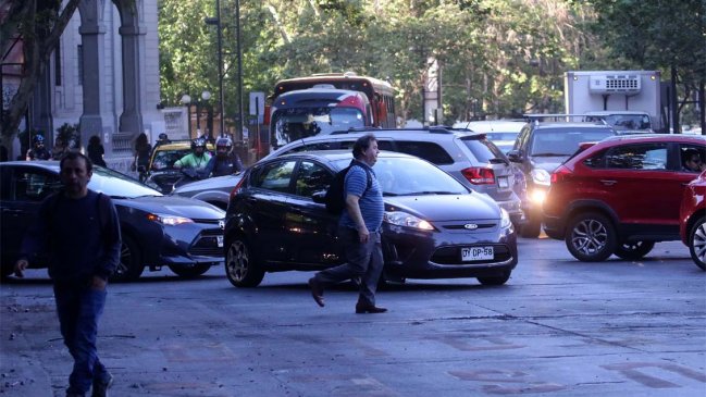 Ex consultor Cepal: Si no solucionamos el problema del transporte, va a haber recesión