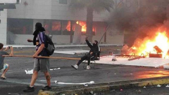 Con 22 detenidos terminó nueva jornada de desmanes en Iquique