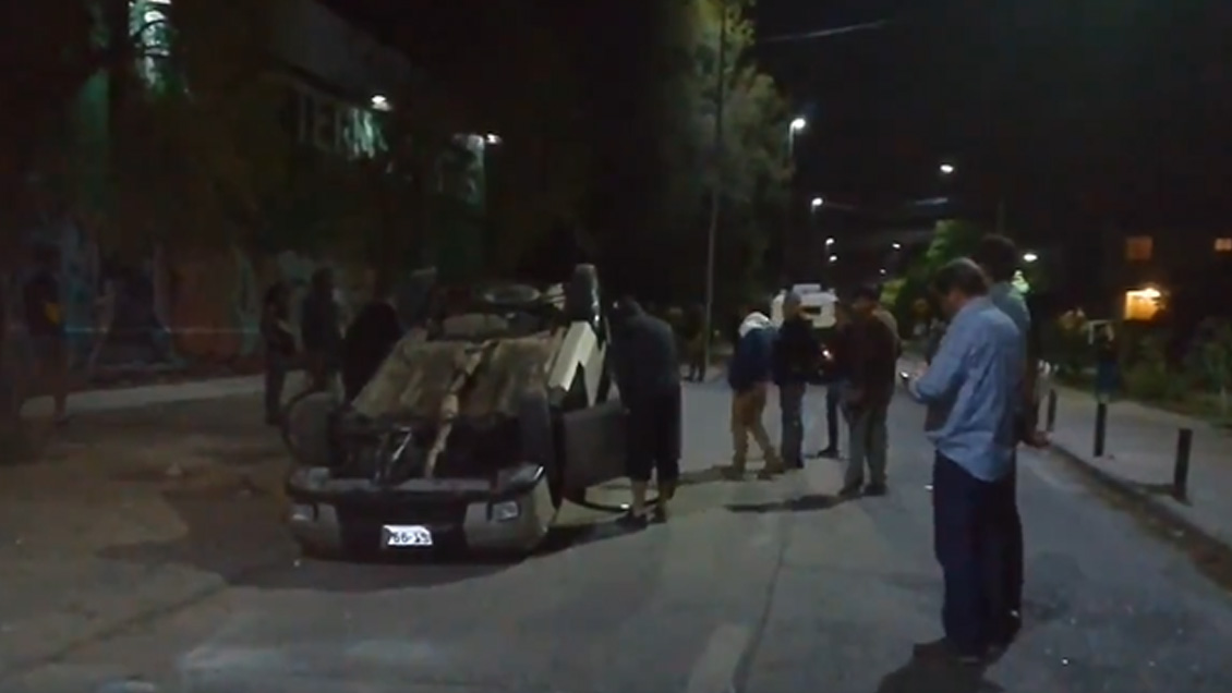 Violento enfrentamiento entre vecinos y saqueadores en La Cisterna