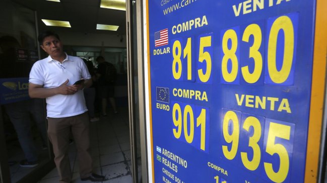 Dólar muestra volatilidad tras nueva intervención del Banco Central