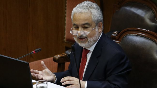 Acusación constitucional: Tesis de la defensa de Chadwick dejó pensando a la oposición