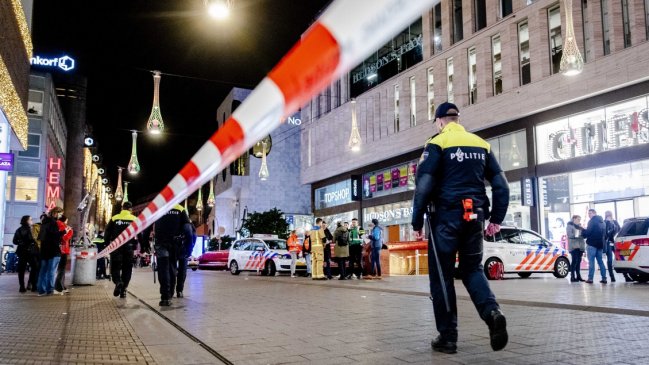  Varios heridos en un ataque con arma blanca en La Haya  