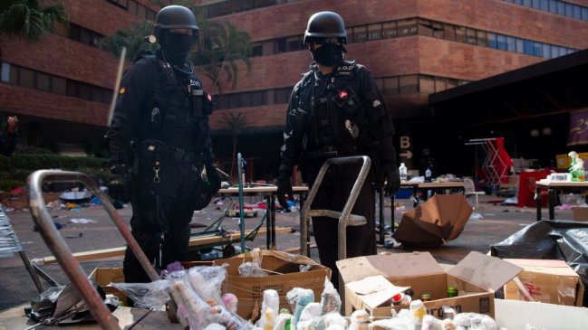 Policía de Hong Kong puso fin al asedio a la Universidad Politécnica