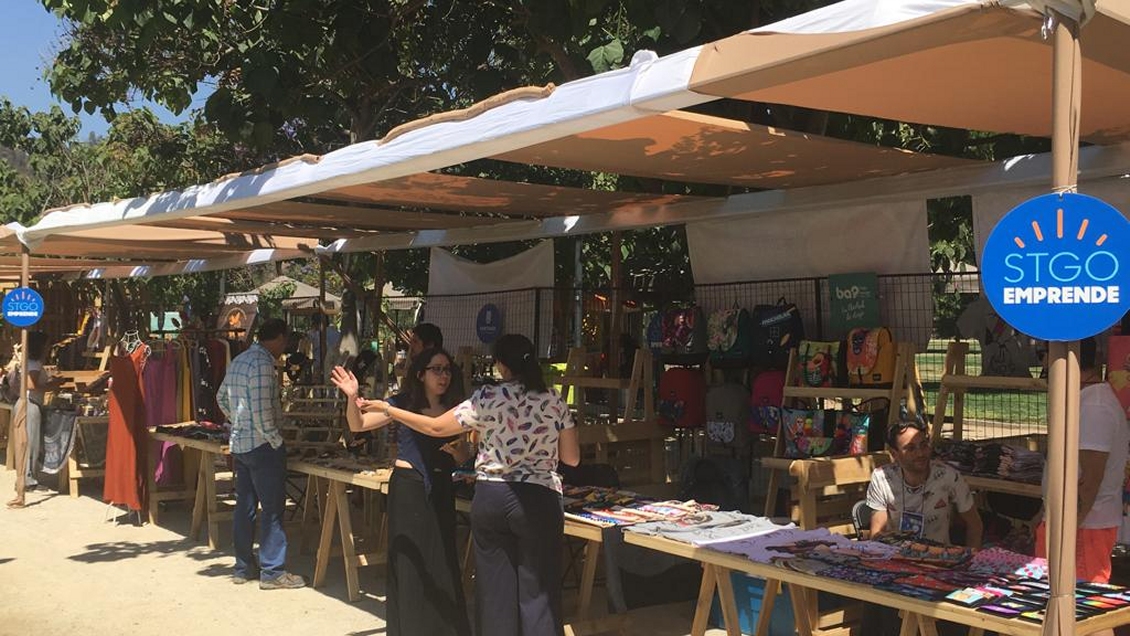 Vitacura: Inauguran feria para ayudar a pymes golpeadas económicamente por la crisis