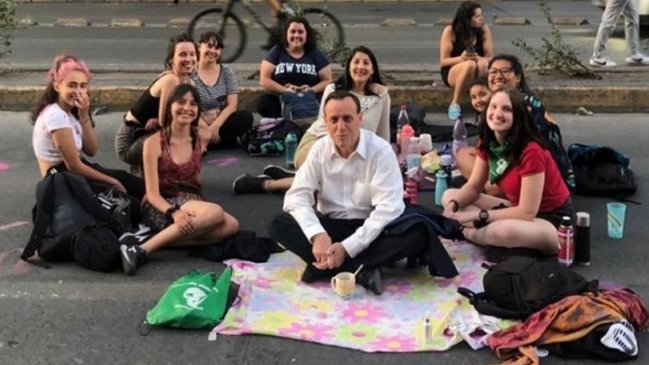 Rector UC defendió su diálogo con alumnas en la Alameda: Fue un puente necesario