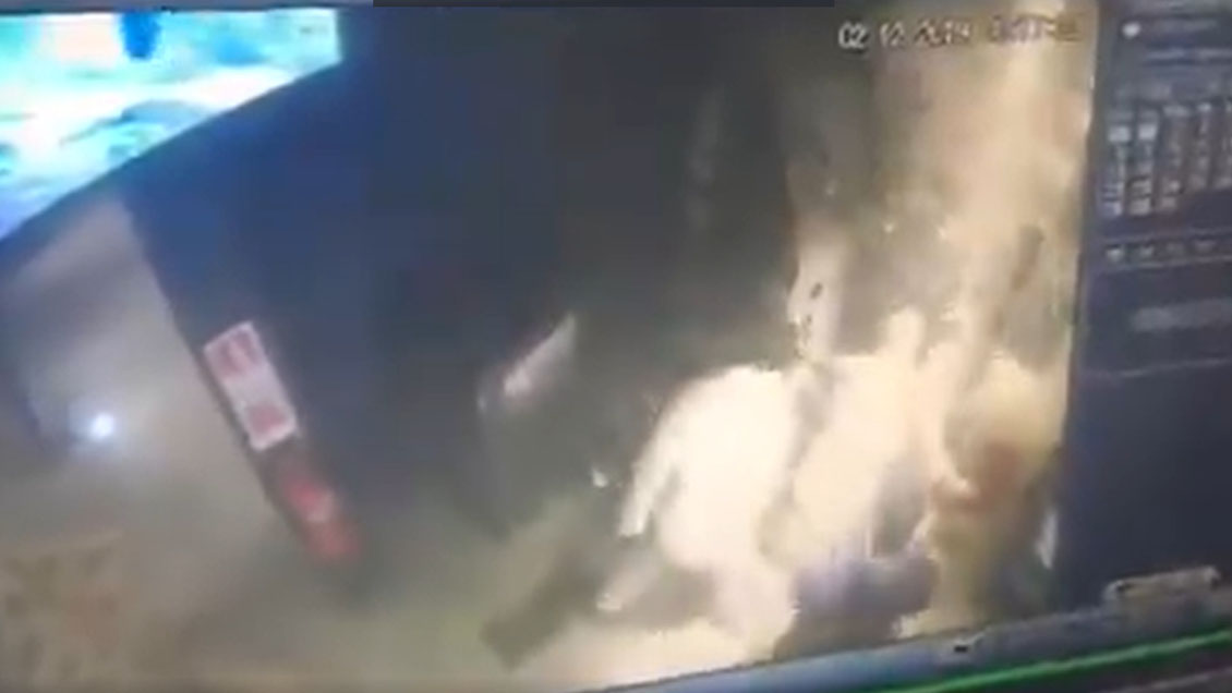 Delincuentes vestidos con overoles hicieron estallar cajero automático en Pedro Aguirre Cerda