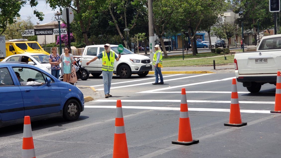 Rancagua: Autoridades realizan positivo balance de monitores dirigiendo el tránsito en cruces sin semáforos