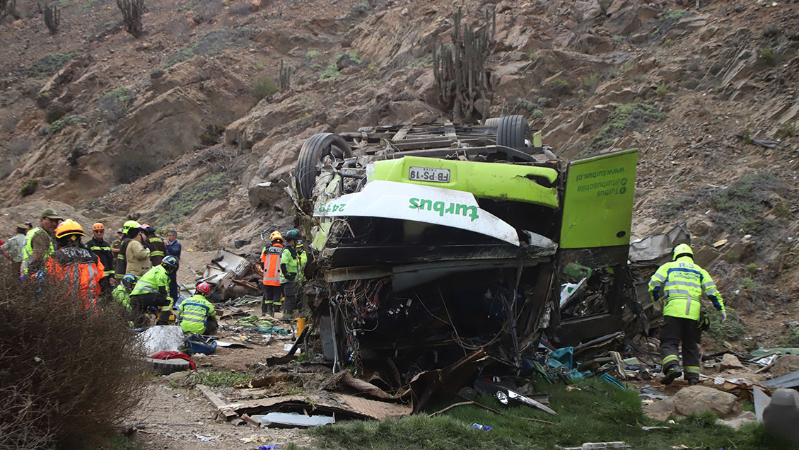 Conmoción por fatal accidente de bus en Taltal