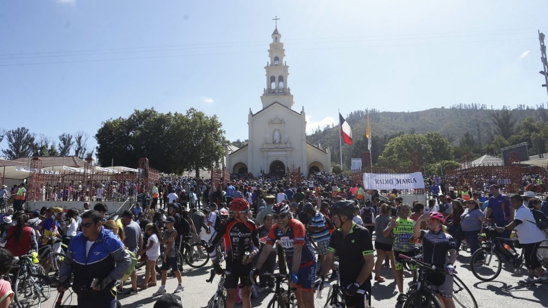 Finalmente se decidió cerrar la Ruta 68 para facilitar el desplazamiento de fieles a Lo Vásquez