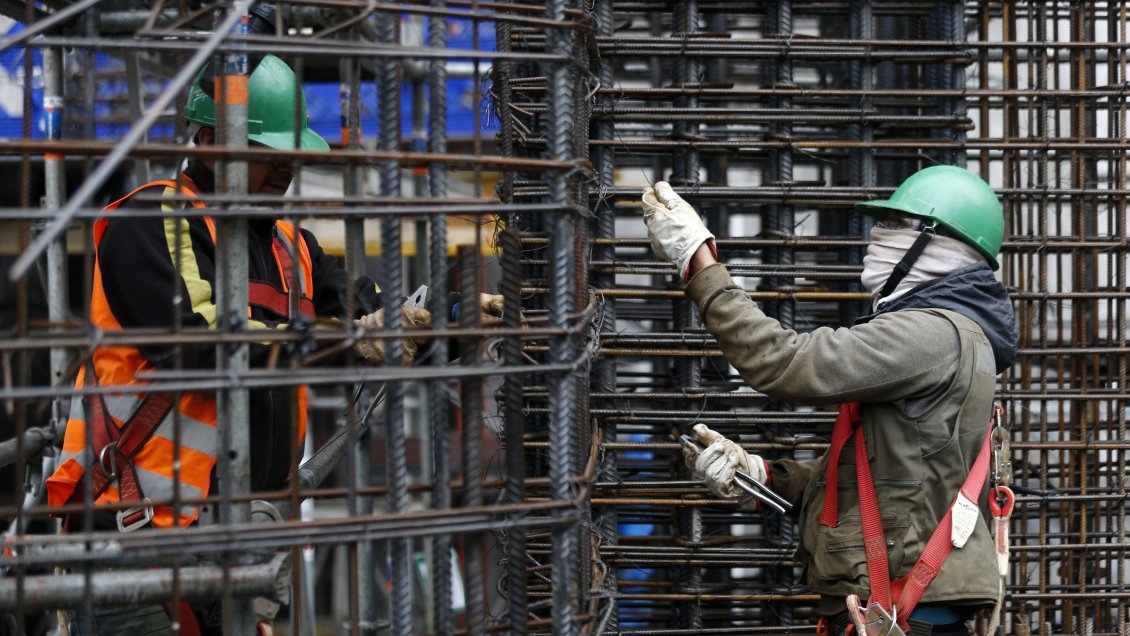 Plan de reactivación del Gobierno contempla pactar reducción de la jornada laboral