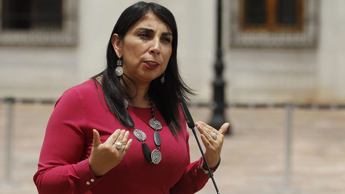 Gobierno respondió a Abbott y llamó a la Fiscalía a 