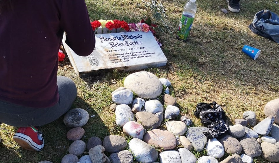 La Serena: Queman memorial de joven muerto por disparo durante el estado de emergencia