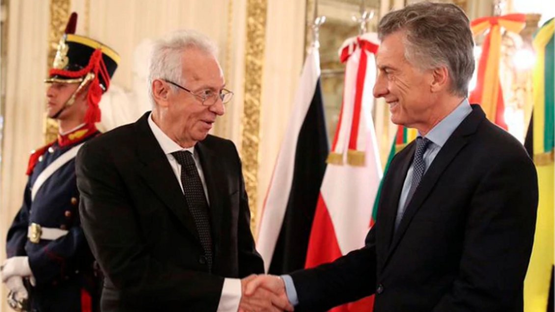 Embajador de México en Argentina fue sorprendido robando en una librería de Buenos Aires