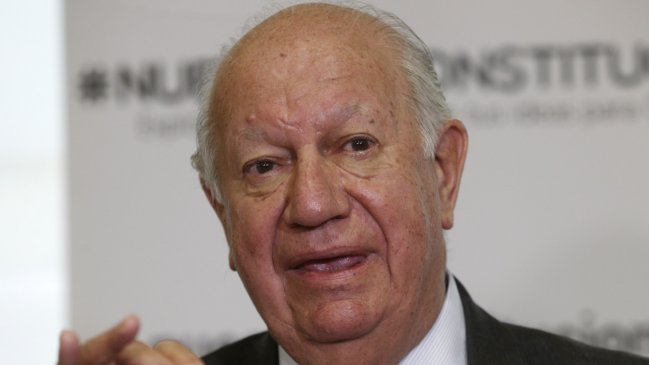Ricardo Lagos: Ahora es cuando tiene que aumentar la presión tributaria