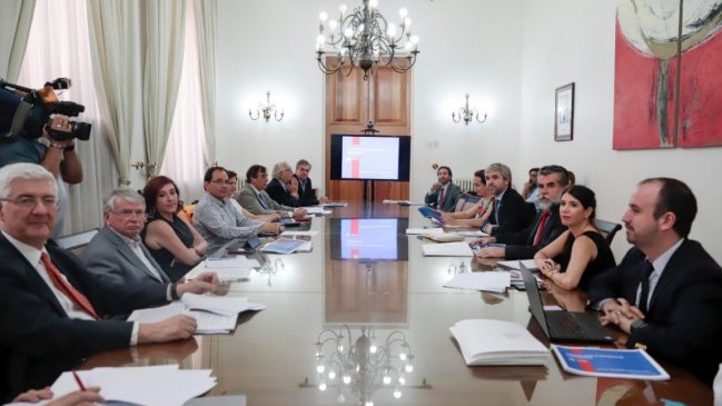 Gobierno dio un plazo de 50 días para la modernización de Carabineros