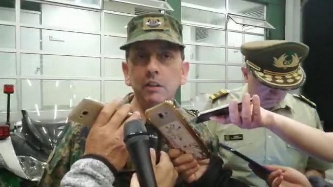 Jefe militar en Chillán durante el estado de emergencia viajaba en el avión Hércules