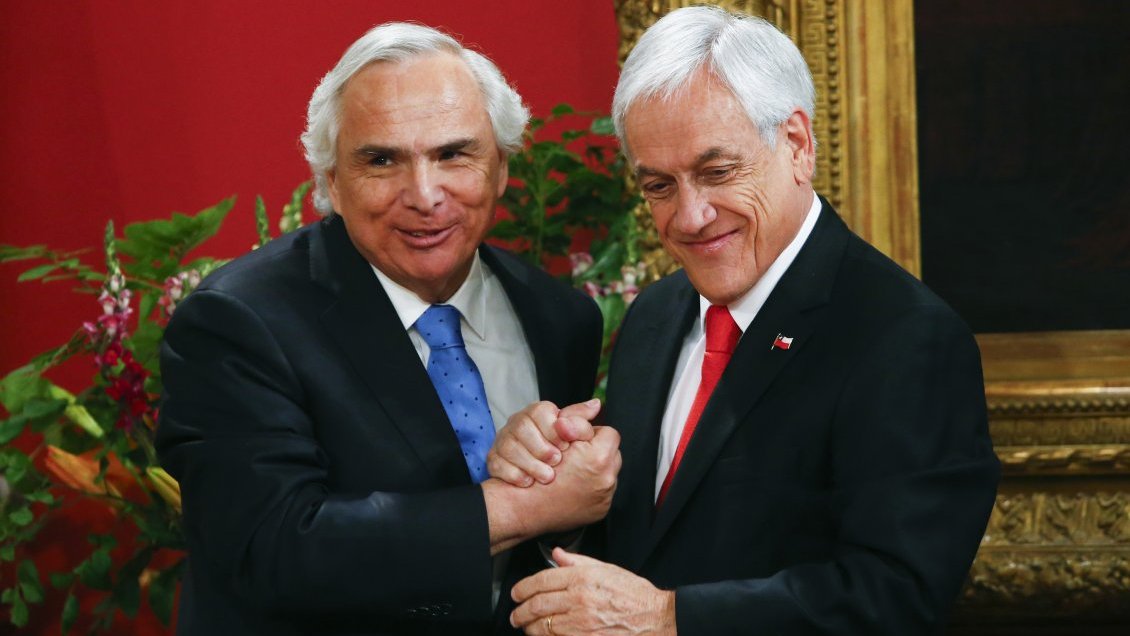 Piñera realiza cena de desagravio a Andrés Chadwick