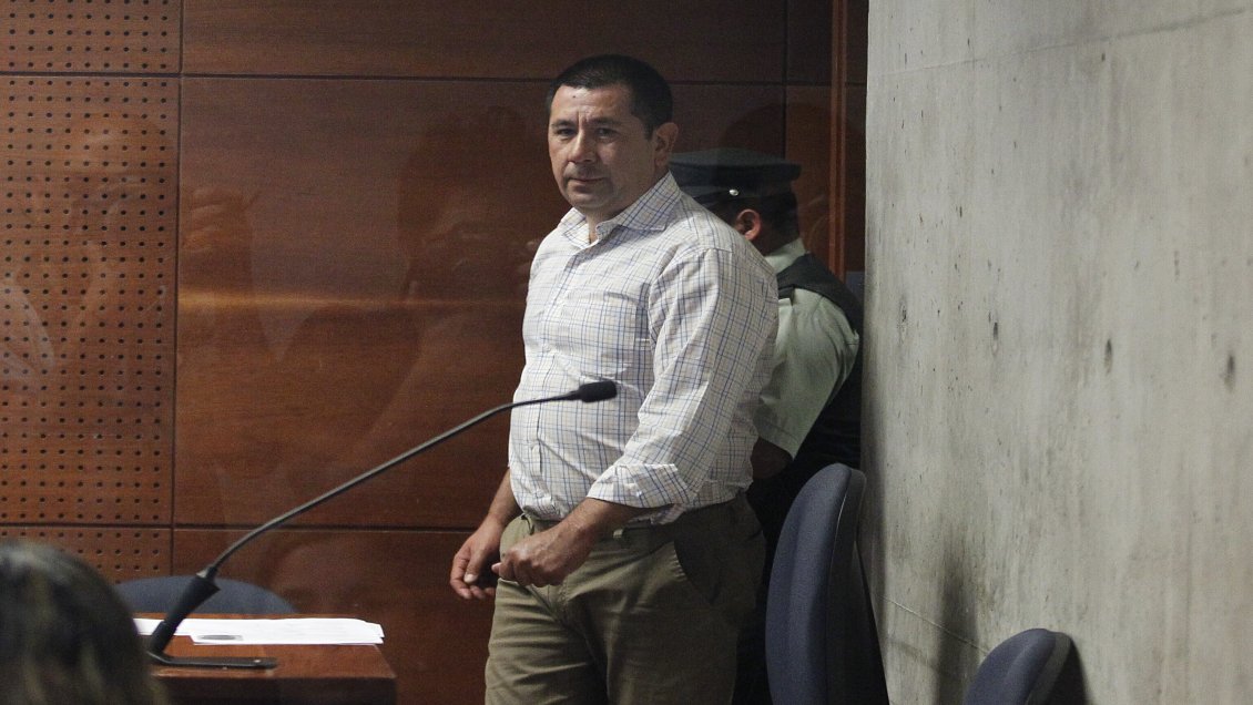 Con firma mensual quedó carabinero que atropelló a manifestante en Plaza Baquedano