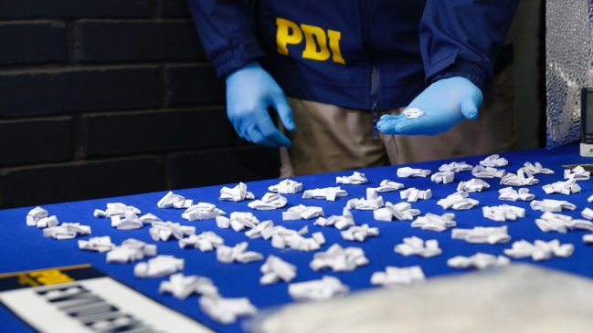 Detienen a cuatro sujetos acusados de vender drogas en Rengo