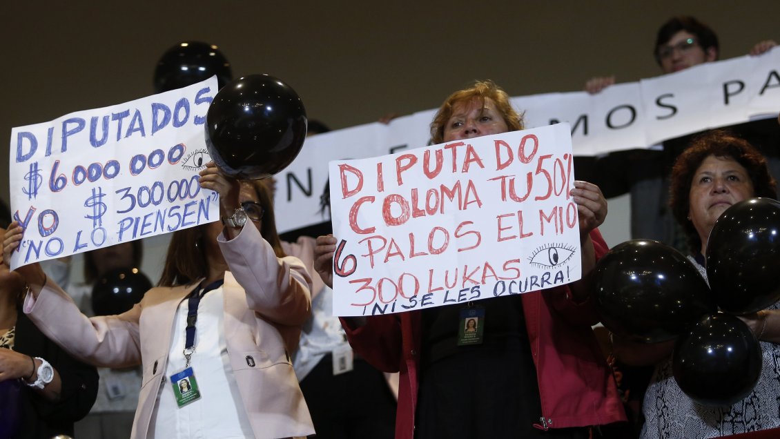 Cámara modifica su reglamento para evitar protestas de asesores