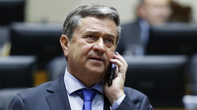 UDI pide que senadores de derecha aprueben paridad de género en candidaturas, no escaños