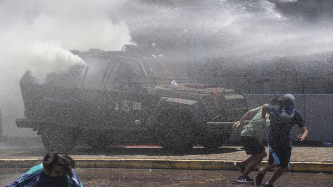 Intendente Biobío: Carabineros tiene que demostrar si gases disuasivos generan afectación