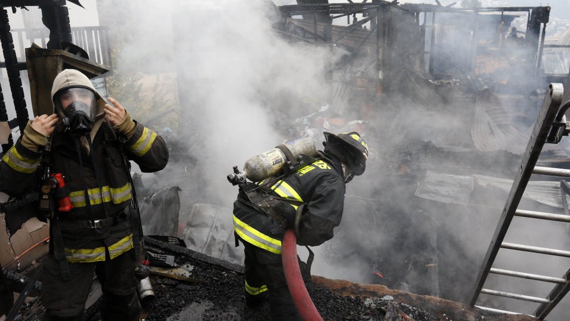 Incendio dejó a 15 personas damnificadas en Puerto Montt