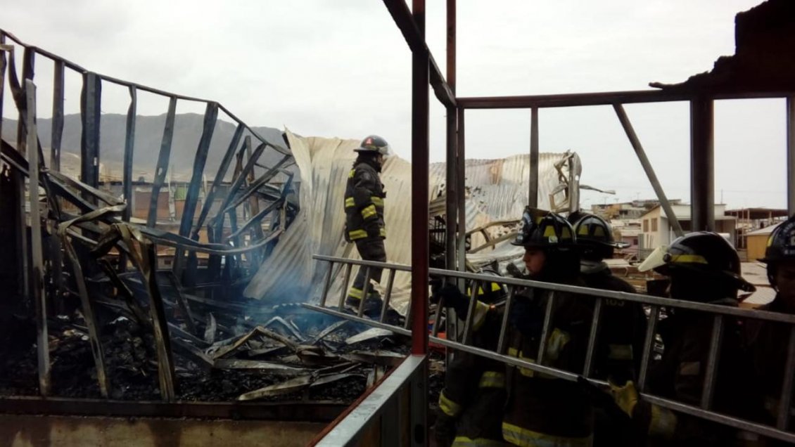 Incendio afectó una vivienda en el sector norte de Antofagasta
